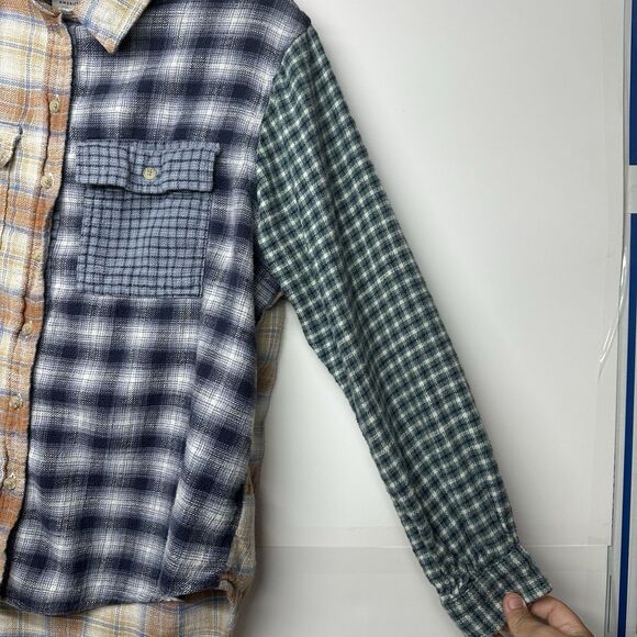 American Eagle Womens Multicolor Long Sleeve Button Down Shirt Size XS - Picture 3 of 7